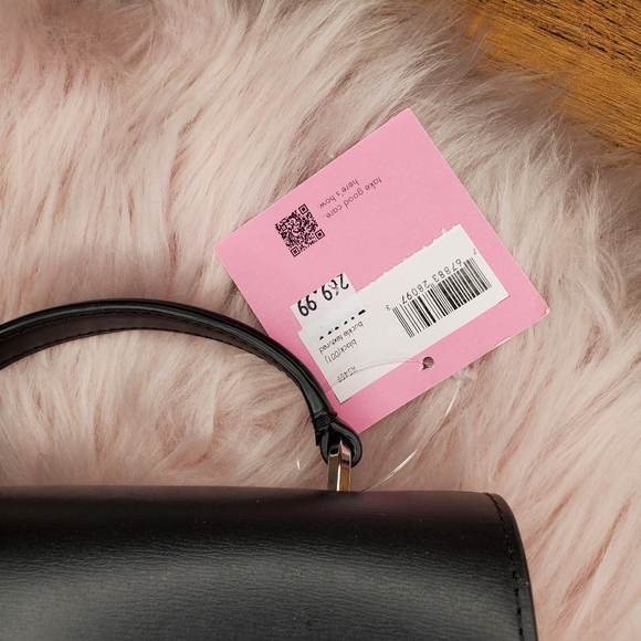 NWT Kate spade Lovitt Buckle Small Top-handle Bag black handbag - Picture 4 of 9